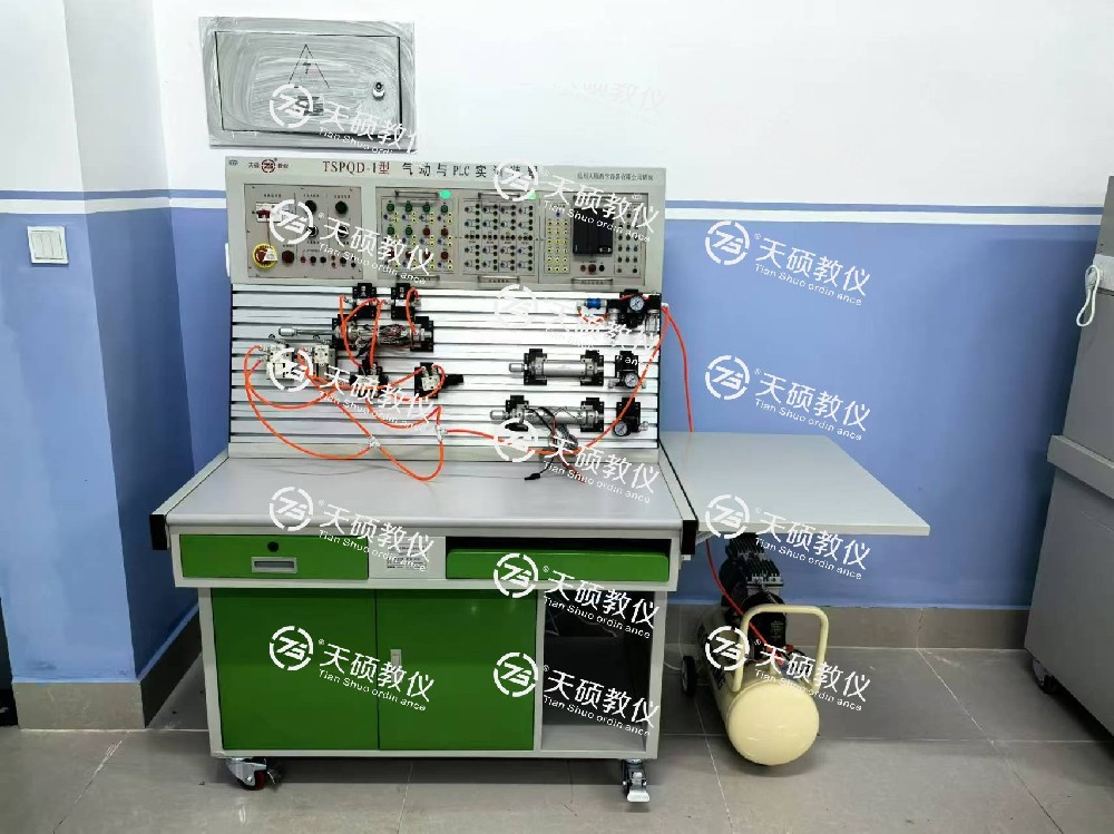 工業(yè)氣動(dòng)實(shí)訓(xùn)室順利安裝、調(diào)試、培訓(xùn)、驗(yàn)收通過(guò)！